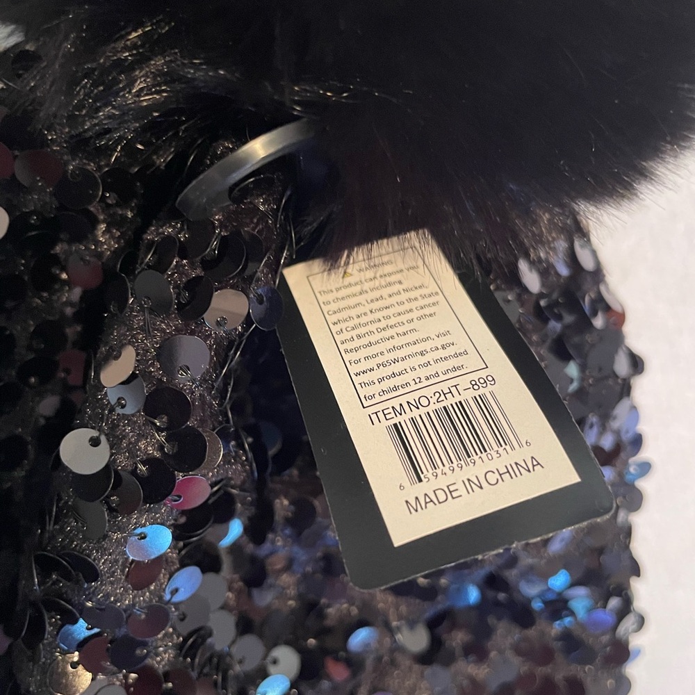 Winter Hat. Black With Sequins And A Fuzzy Pom Pom. Women’s. NWT - Picture 5 of 9